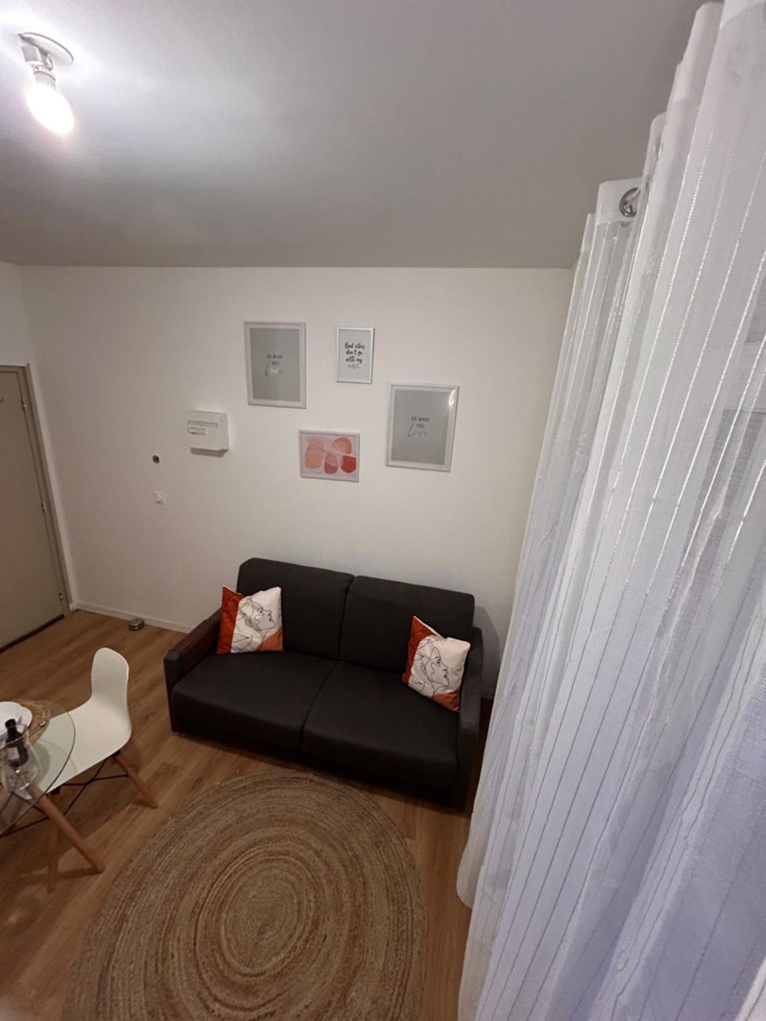Serenity Stay Saint-Quentin  Exterior foto